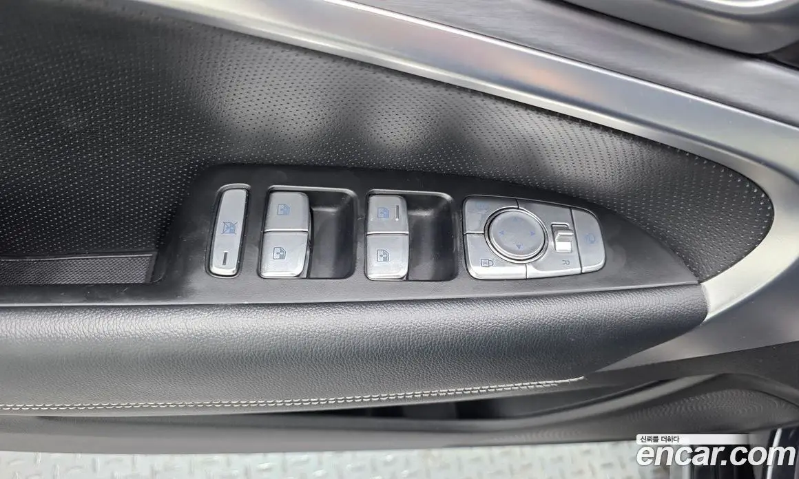 Genesis G70 2020 2.0 автомат (гидро), фото 27 Genesis G70 2020 2.0 автомат (гидро), фото 27
