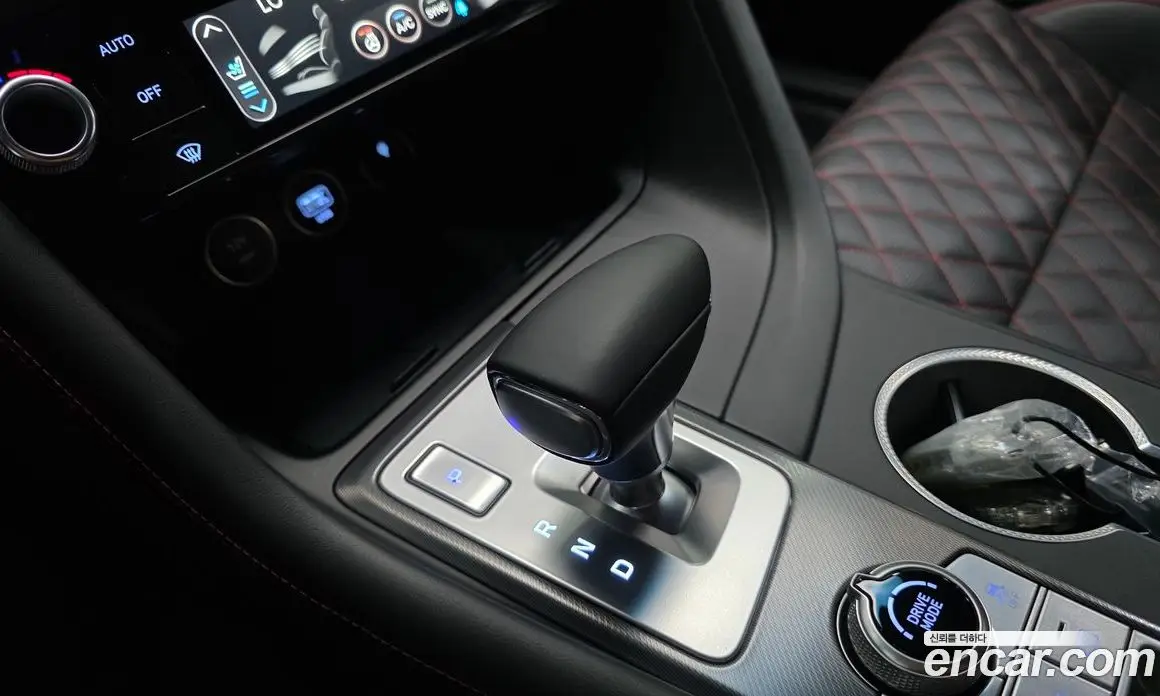 Genesis G70 2023 3.3 автомат (гидро), фото 12