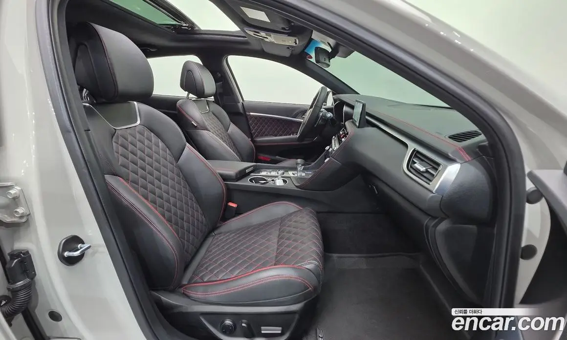 Genesis G70 2023 3.3 автомат (гидро), фото 13