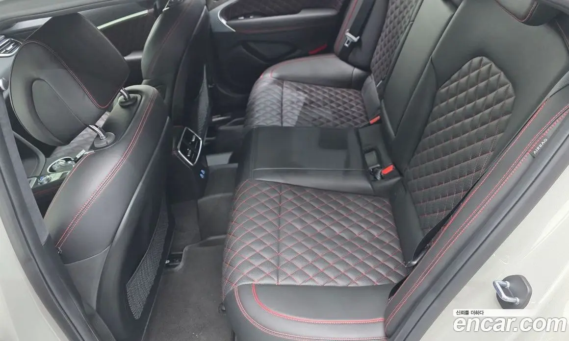 Genesis G70 2023 3.3 автомат (гидро), фото 16