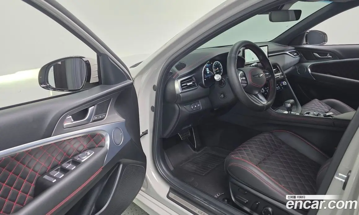 Genesis G70 2023 3.3 автомат (гидро), фото 19