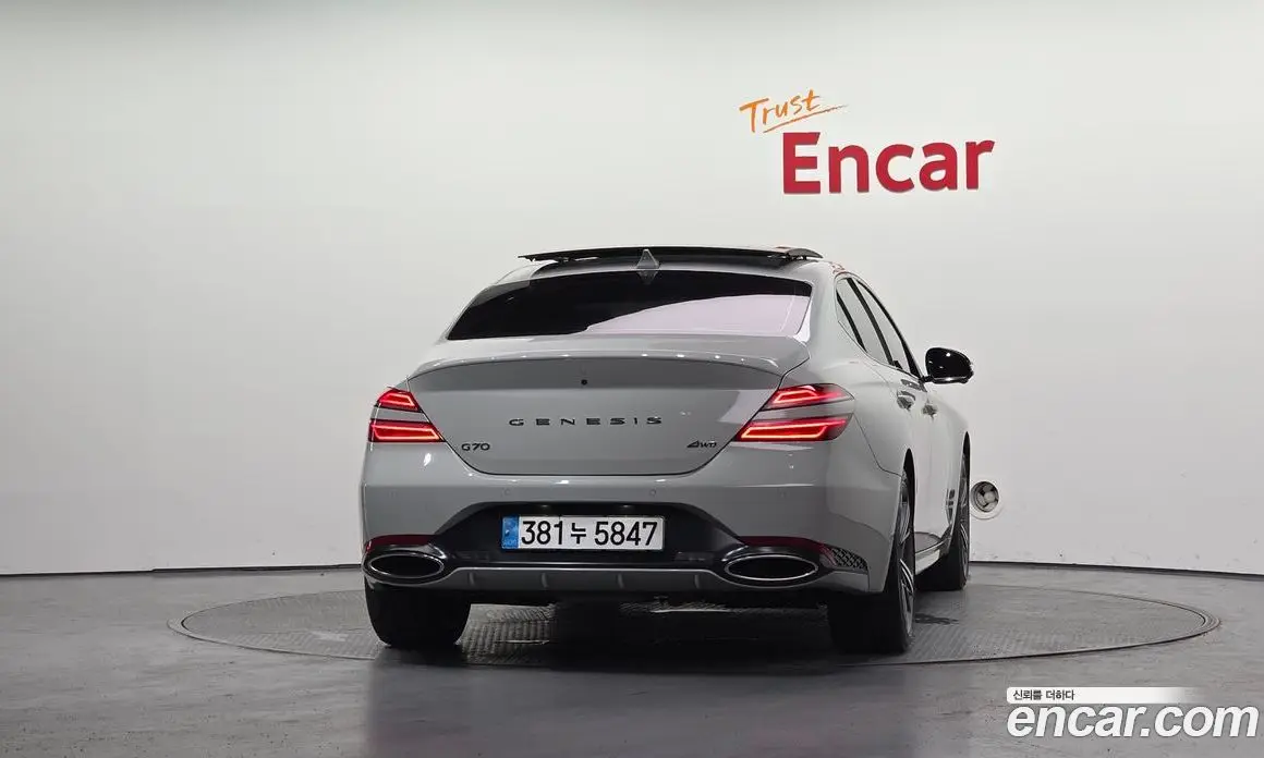 Genesis G70 2023 3.3 автомат (гидро), фото 4