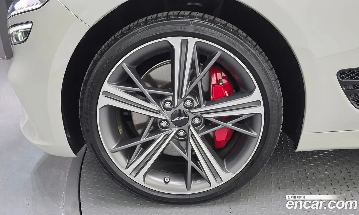 Genesis G70 2023 3.3 автомат (гидро), фото 5