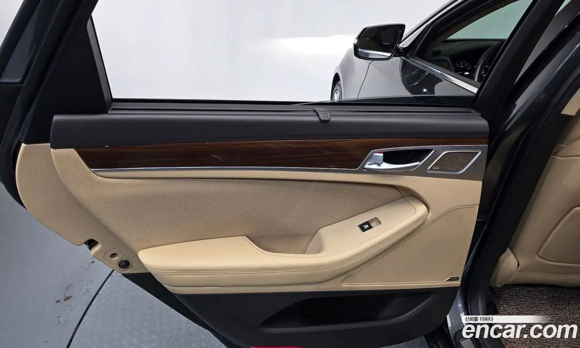 Genesis G80 2016 3.3 автомат (гидро), фото 14 Genesis G80 2016 3.3 автомат (гидро), фото 14