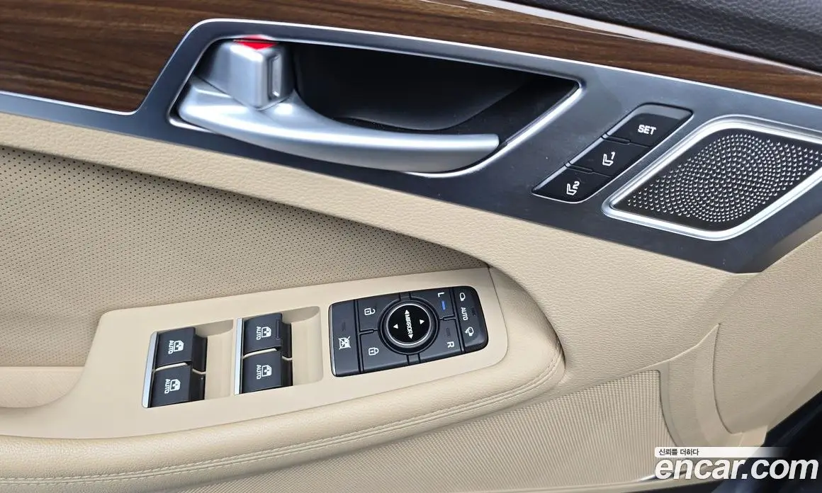 Genesis G80 2016 3.3 автомат (гидро), фото 27 Genesis G80 2016 3.3 автомат (гидро), фото 27
