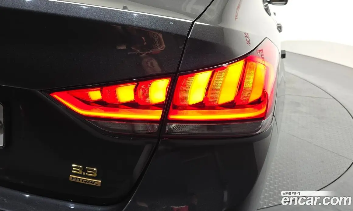 Genesis G80 2016 3.3 автомат (гидро), фото 8 Genesis G80 2016 3.3 автомат (гидро), фото 8