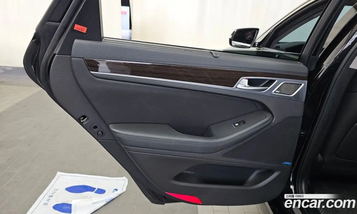 Genesis G80 2017 3.3 автомат (гидро), фото 14 Genesis G80 2017 3.3 автомат (гидро), фото 14