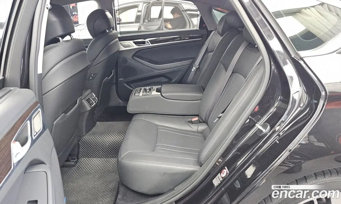 Genesis G80 2017 3.3 автомат (гидро), фото 15 Genesis G80 2017 3.3 автомат (гидро), фото 15
