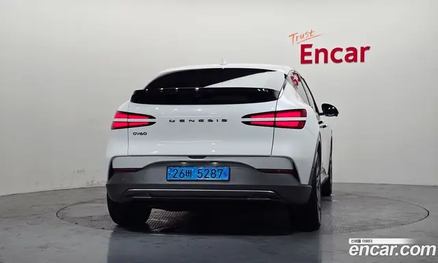 Genesis GV60 2022 0.1 автомат (гидро), миниатюра 4