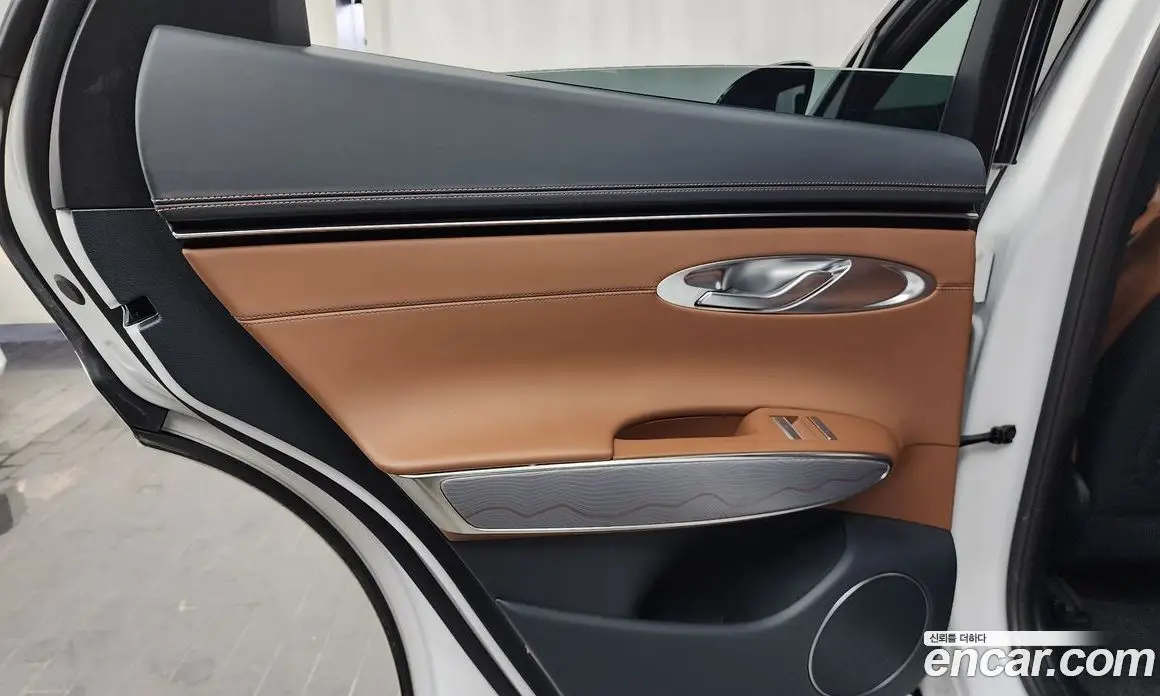 Genesis GV70 2021 2.5 автомат (гидро), фото 15