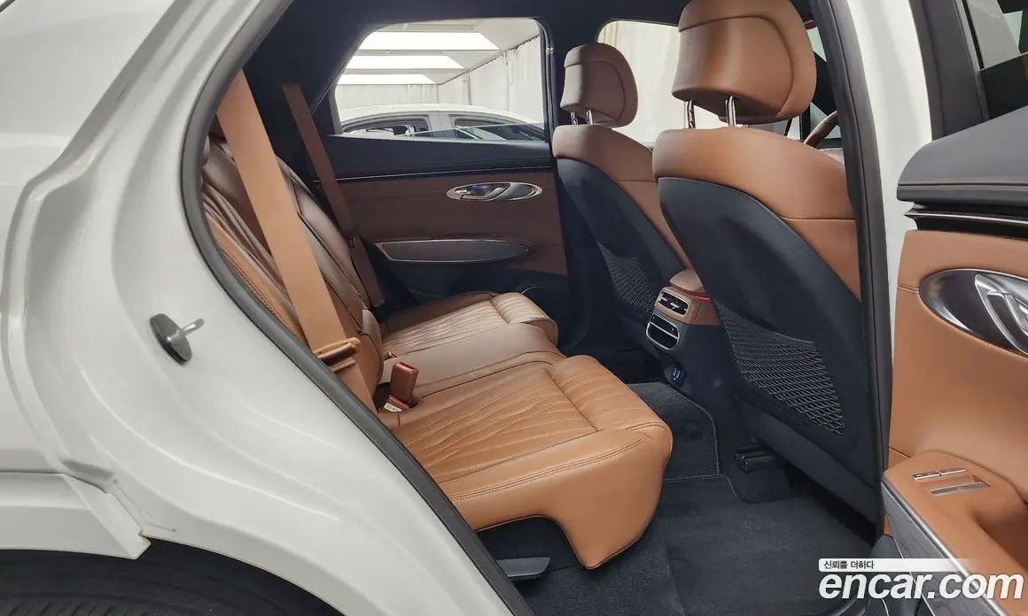 Genesis GV70 2021 2.5 автомат (гидро), фото 18
