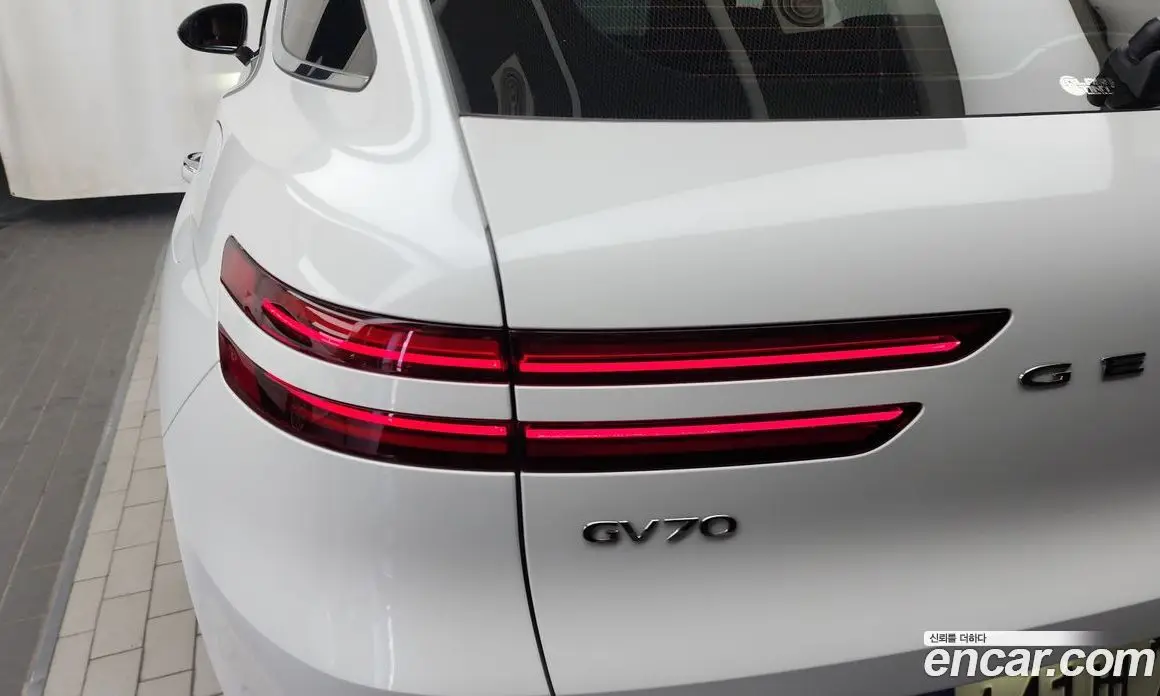 Genesis GV70 2021 2.5 автомат (гидро), фото 9