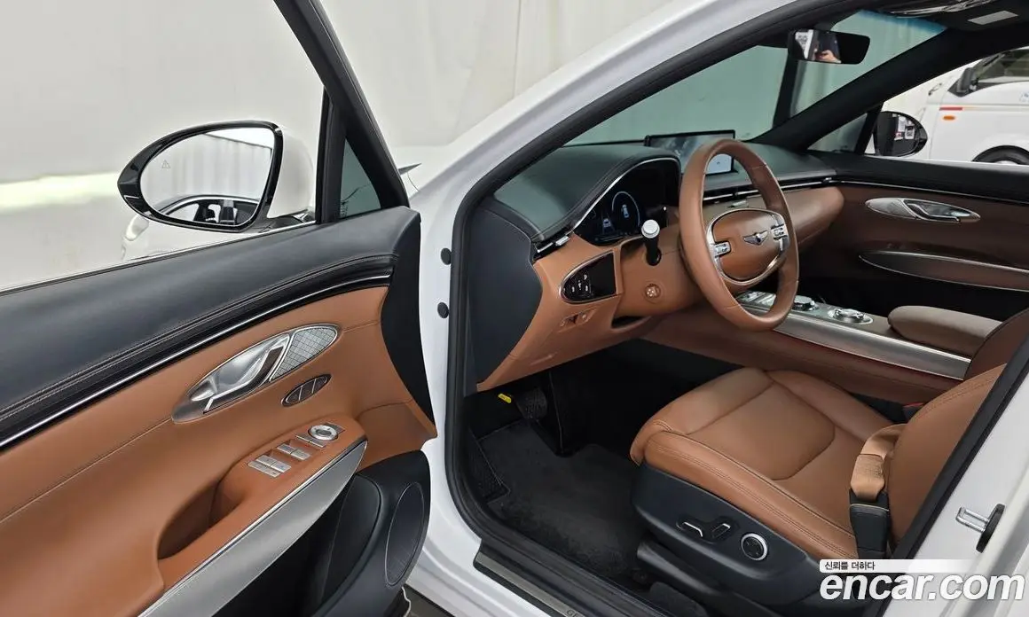 Genesis GV70 2023 2.5 автомат (гидро), фото 13