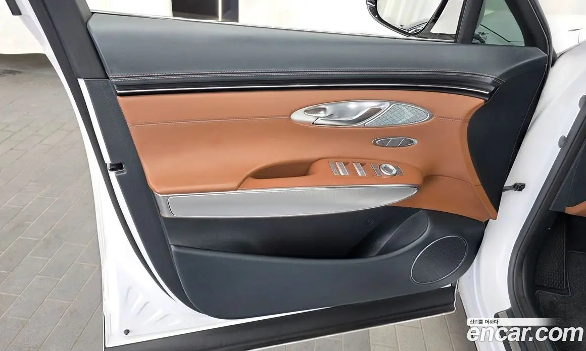 Genesis GV70 2023 2.5 автомат (гидро), фото 14