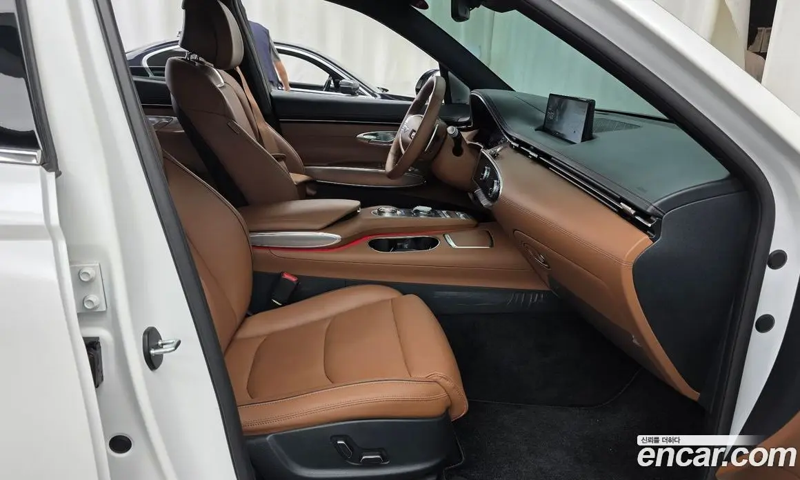 Genesis GV70 2023 2.5 автомат (гидро), фото 16