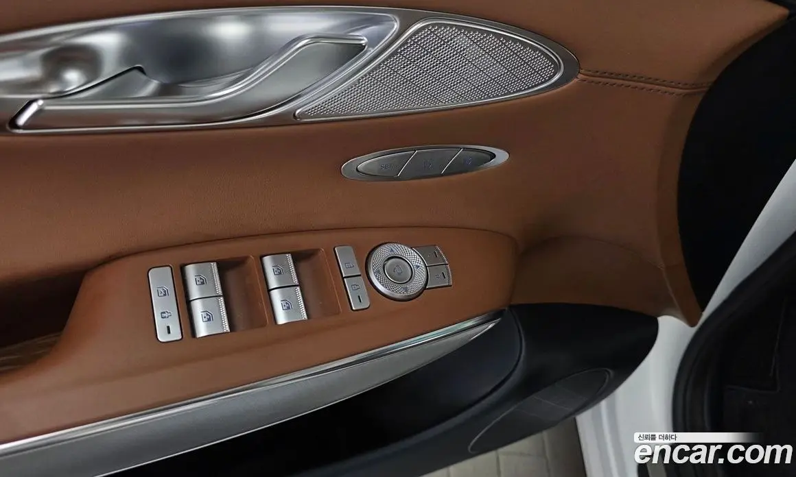 Genesis GV70 2023 2.5 автомат (гидро), фото 28