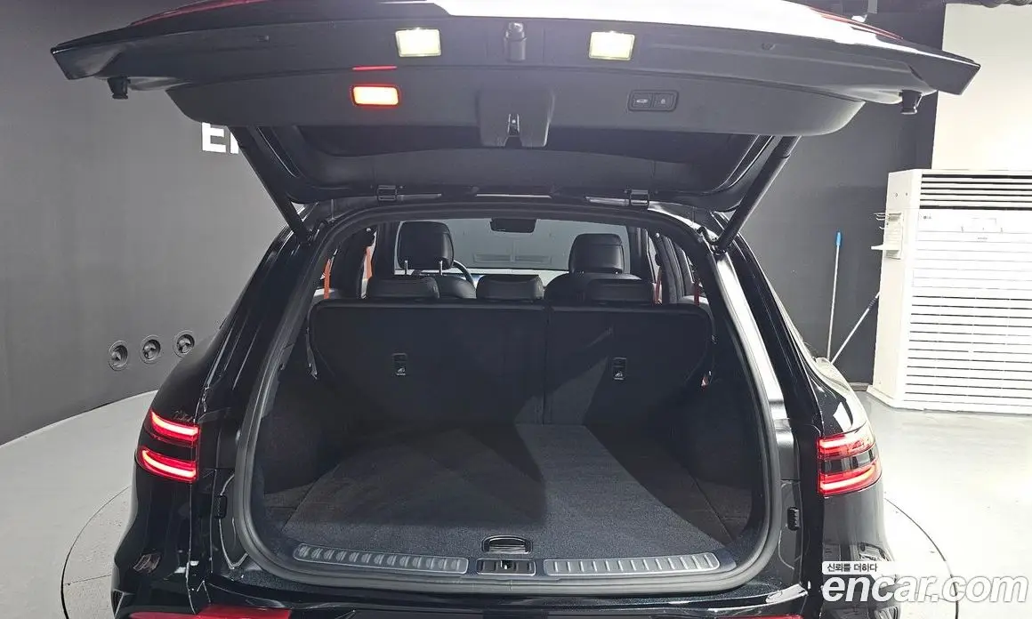 Genesis GV70 2024 2.5 автомат (гидро), фото 25 Genesis GV70 2024 2.5 автомат (гидро), фото 25