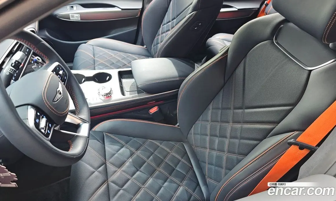 Genesis GV70 2024 2.5 автомат (гидро), фото 26 Genesis GV70 2024 2.5 автомат (гидро), фото 26