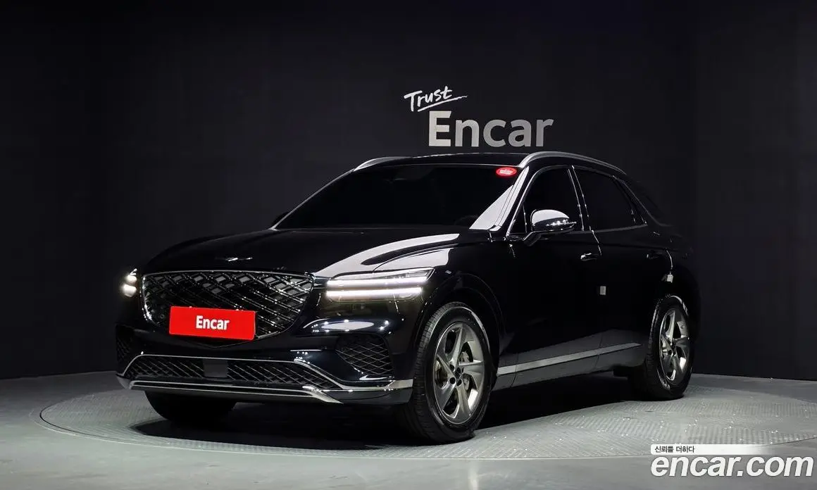 Genesis GV70 2024 2.5 автомат (гидро), фото 1 Genesis GV70 2024 2.5 автомат (гидро), фото 1
