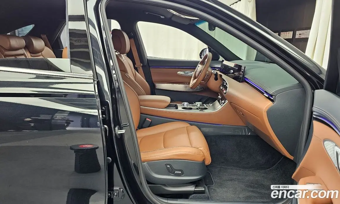 Genesis GV70 2024 2.5 автомат (гидро), фото 11 Genesis GV70 2024 2.5 автомат (гидро), фото 11