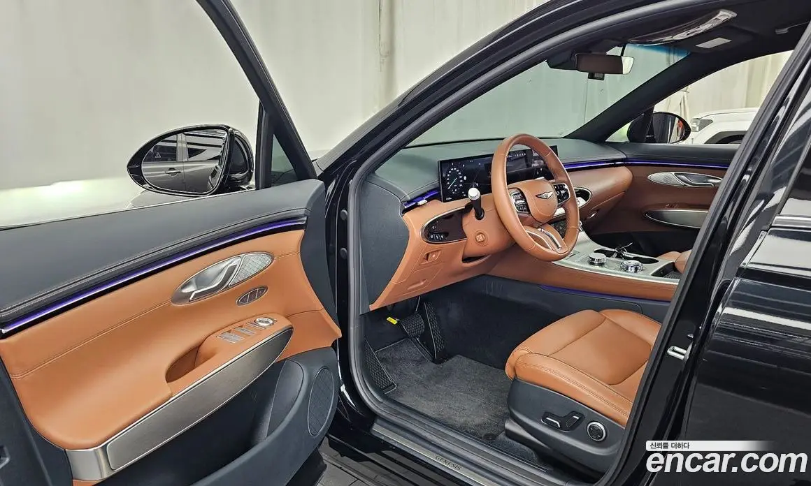 Genesis GV70 2024 2.5 автомат (гидро), фото 10 Genesis GV70 2024 2.5 автомат (гидро), фото 10