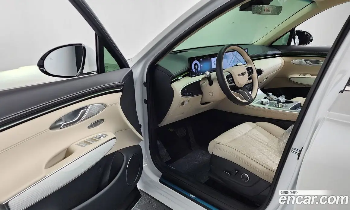 Genesis GV70 2026 2.5 автомат (гидро), фото 13 Genesis GV70 2026 2.5 автомат (гидро), фото 13