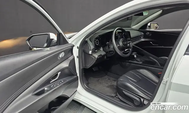 Hyundai Avante 2022 1.6 автомат (гидро), миниатюра 12