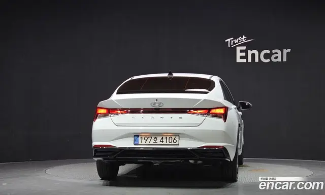 Hyundai Avante 2022 1.6 автомат (гидро), миниатюра 3 Hyundai Avante 2022 1.6 автомат (гидро), миниатюра 3