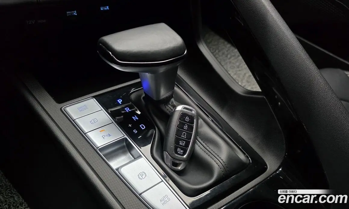 Hyundai Avante 2023 1.6 автомат (гидро), фото 12