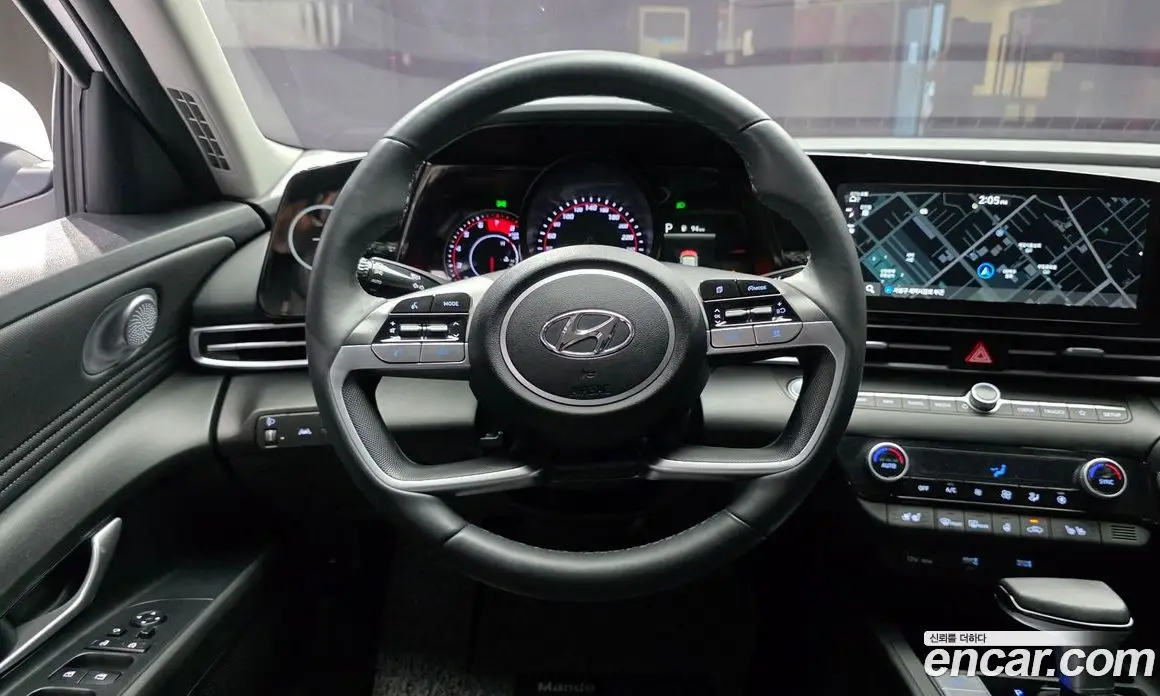 Hyundai Avante 2023 1.6 автомат (гидро), фото 20