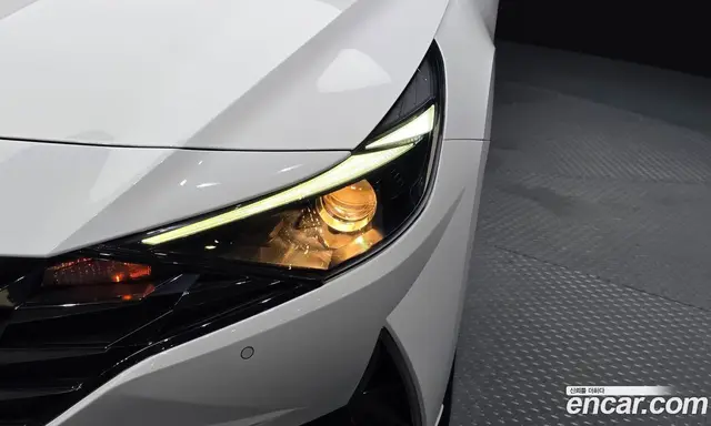 Hyundai Avante 2023 1.6 автомат (гидро), миниатюра 8