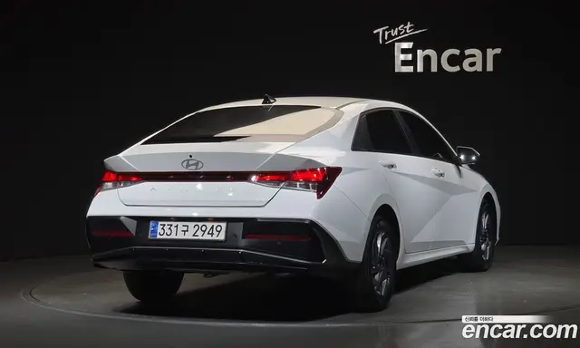 Hyundai Avante 2024 1.6 автомат (гидро), миниатюра 2