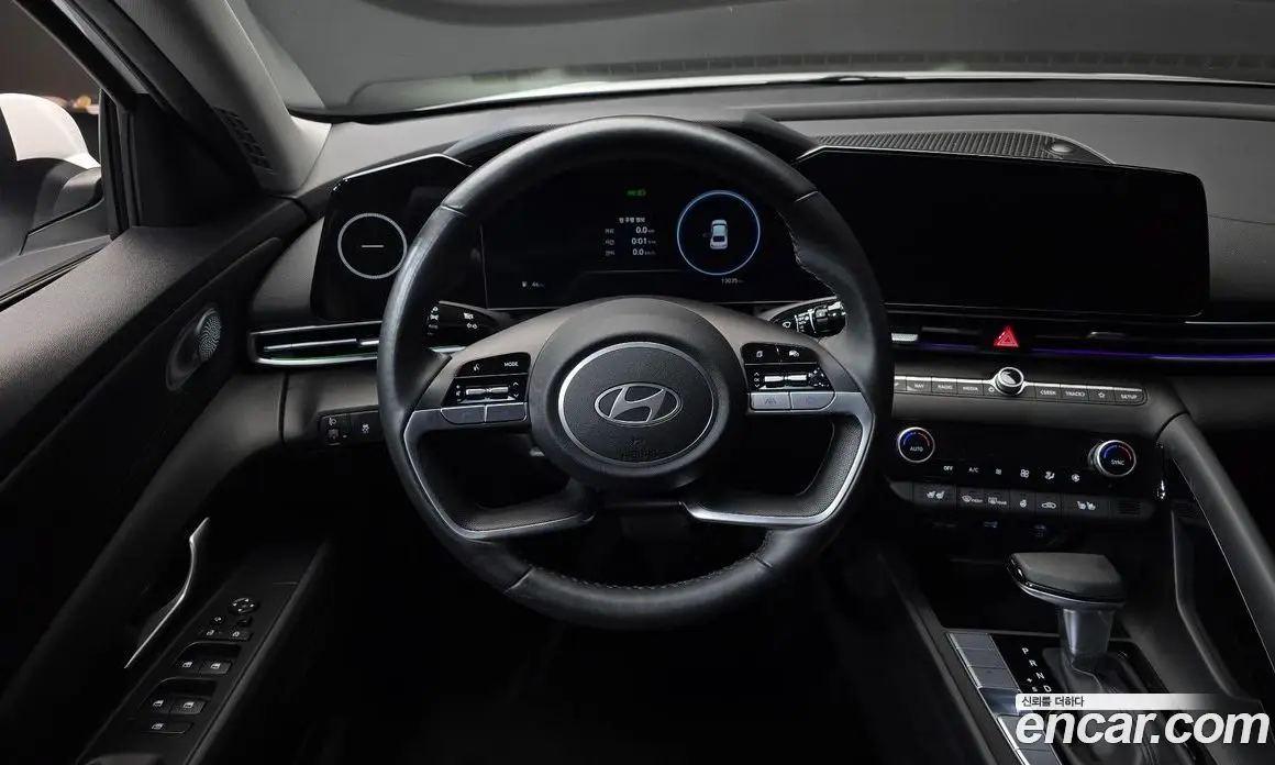 Hyundai Avante 2024 1.6 автомат (гидро), фото 19