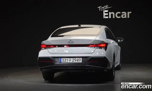 Hyundai Avante 2024 1.6 автомат (гидро), миниатюра 4