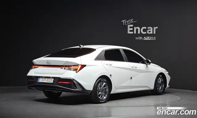 Hyundai Avante 2024 1.6 автомат (гидро), миниатюра 2
