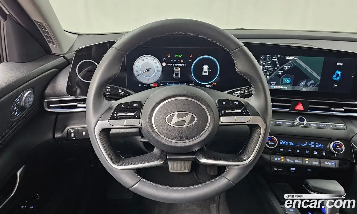 Hyundai Avante 2024 1.6 автомат (гидро), фото 13