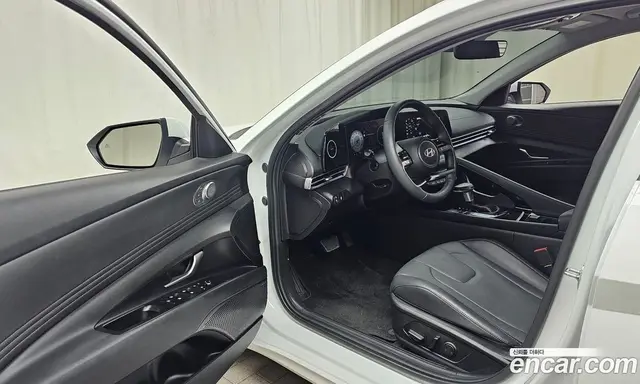 Hyundai Avante 2024 1.6 автомат (гидро), миниатюра 10
