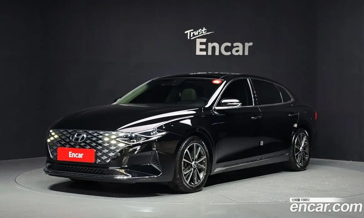 Hyundai Grandeur 2022 2.5 автомат (гидро), фото 1 Hyundai Grandeur 2022 2.5 автомат (гидро), фото 1