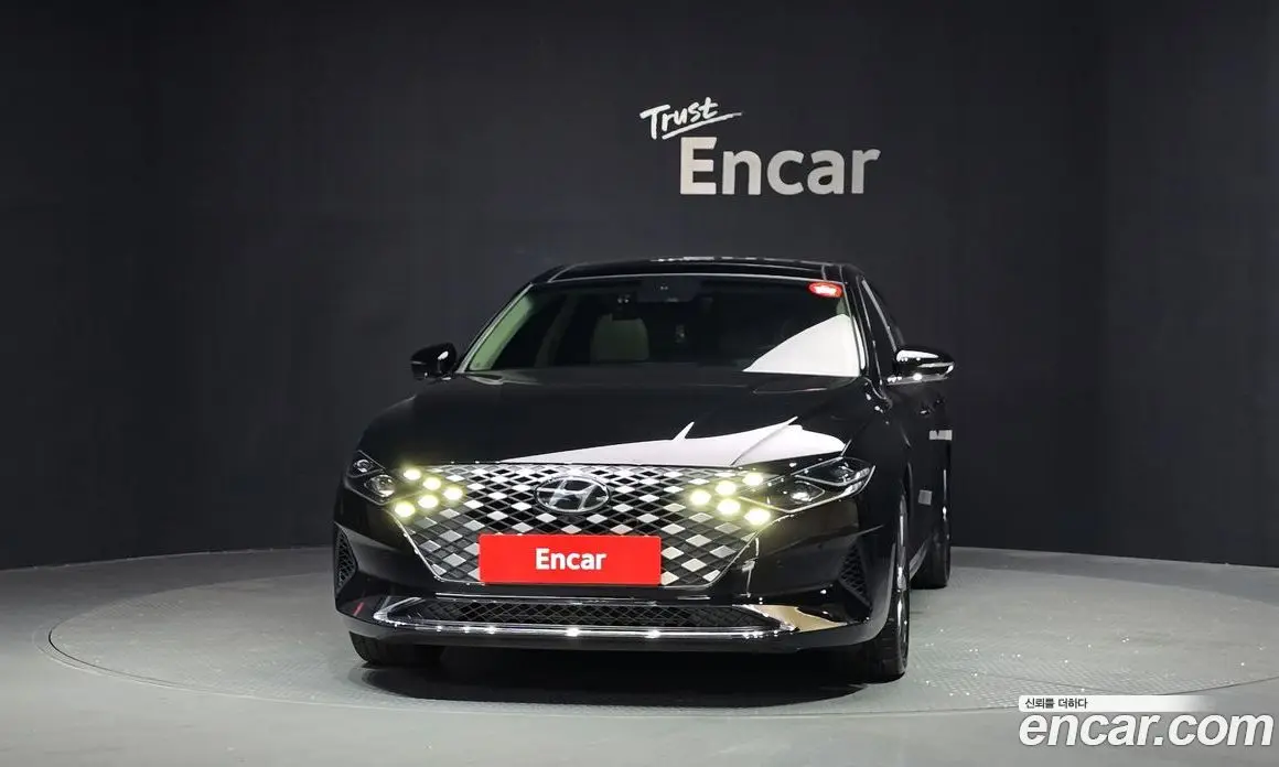 Hyundai Grandeur 2022 2.5 автомат (гидро), фото 3 Hyundai Grandeur 2022 2.5 автомат (гидро), фото 3