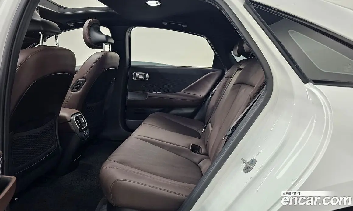Hyundai Ioniq 6 2022 0.1 автомат (гидро), фото 16 Hyundai Ioniq 6 2022 0.1 автомат (гидро), фото 16