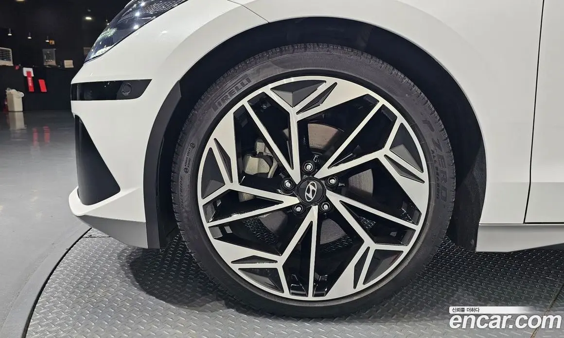 Hyundai Ioniq 6 2022 0.1 автомат (гидро), фото 5 Hyundai Ioniq 6 2022 0.1 автомат (гидро), фото 5
