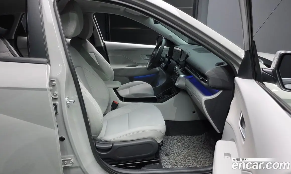 Hyundai Kona 2024 1.6 автомат (гидро), фото 17