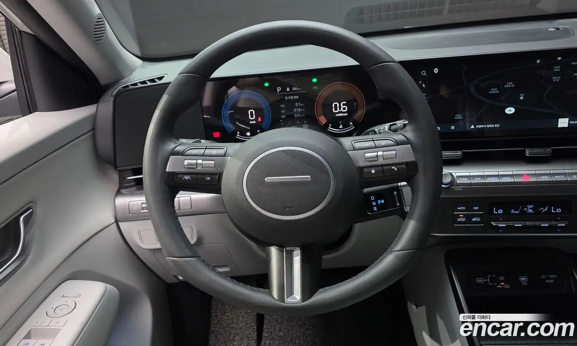 Hyundai Kona 2024 1.6 автомат (гидро), фото 19
