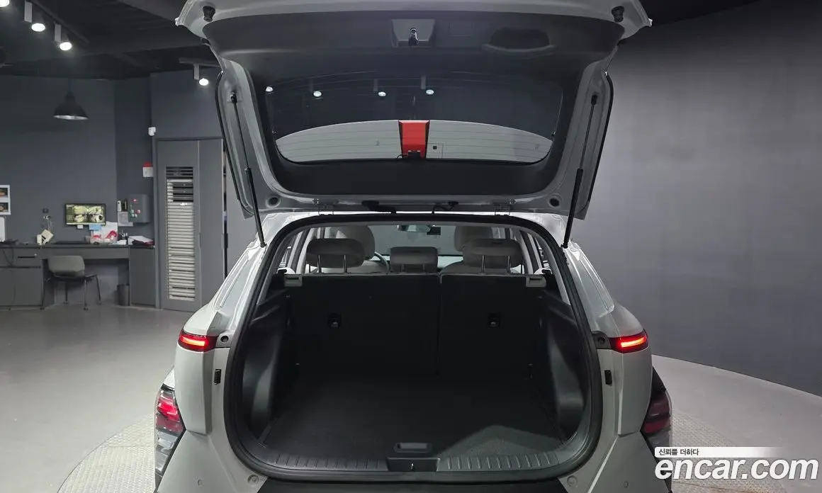 Hyundai Kona 2024 1.6 автомат (гидро), фото 26