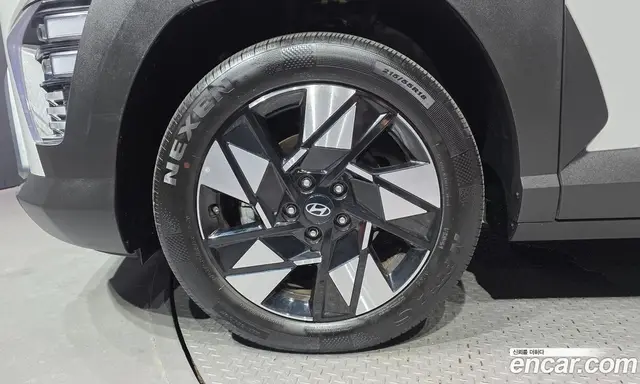 Hyundai Kona 2024 1.6 автомат (гидро), миниатюра 5