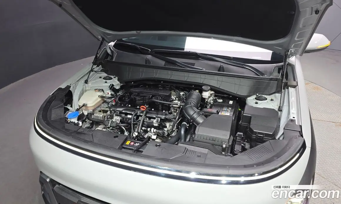 Hyundai Kona 2024 1.6 автомат (гидро), фото 6