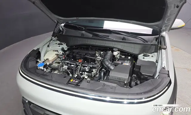 Hyundai Kona 2024 1.6 автомат (гидро), миниатюра 6
