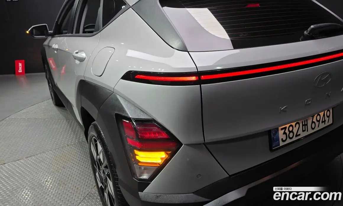 Hyundai Kona 2024 1.6 автомат (гидро), фото 9