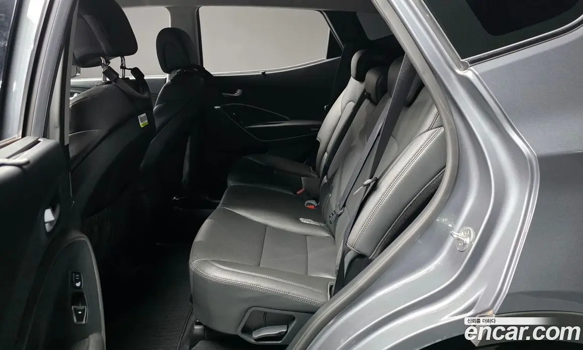 Hyundai Santa Fe 2017 2.0 автомат (гидро), фото 16 Hyundai Santa Fe 2017 2.0 автомат (гидро), фото 16