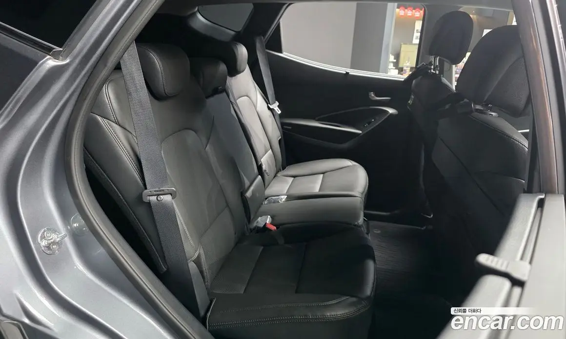 Hyundai Santa Fe 2017 2.0 автомат (гидро), фото 18 Hyundai Santa Fe 2017 2.0 автомат (гидро), фото 18